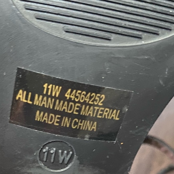 C Comfort Black Sandals - Picture 8 of 8